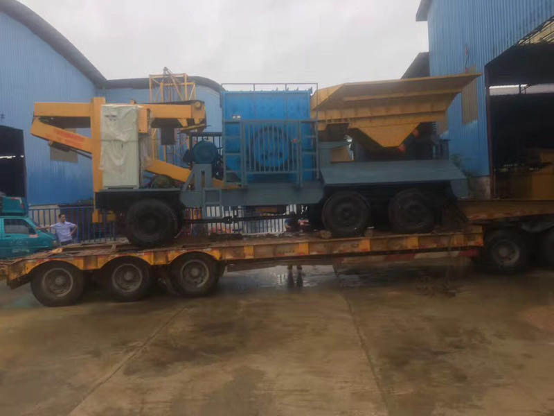 移動(dòng)顎式破碎站 移動(dòng)顎式破碎站